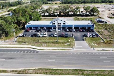 Propiedad comercial en venta en Port Charlotte, Florida, 1105.54 m2 № 217147 - foto 29