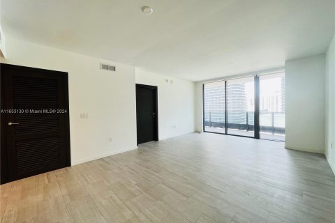 Copropriété à louer à Miami, Floride: 1 chambre, 77.02 m2 № 1347827 - photo 2