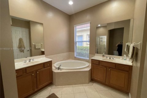 Casa en venta en Port St. Lucie, Florida, 3 dormitorios, 166.2 m2 № 1347856 - foto 19