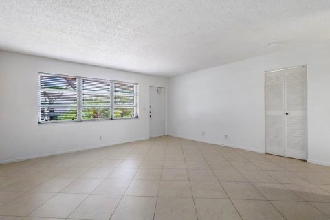 Villa ou maison à vendre à Delray Beach, Floride: 1 chambre, 100.33 m2 № 1119920 - photo 22