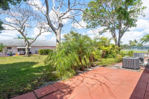 Villa ou maison à vendre à Delray Beach, Floride: 1 chambre, 100.33 m2 № 1119920 - photo 9