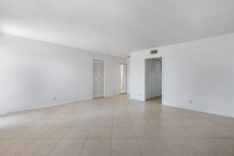 Villa ou maison à vendre à Delray Beach, Floride: 1 chambre, 100.33 m2 № 1119920 - photo 25