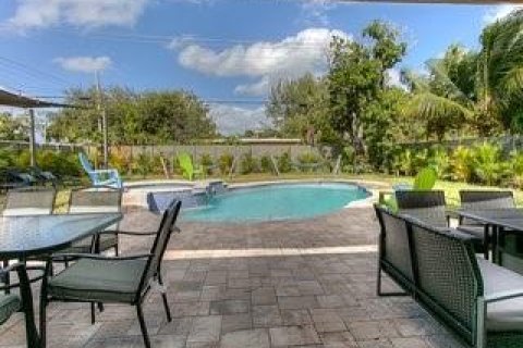 Casa en venta en Dania Beach, Florida, 5 dormitorios, 155.33 m2 № 1119918 - foto 26