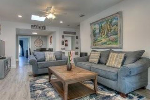 Casa en venta en Dania Beach, Florida, 5 dormitorios, 155.33 m2 № 1119918 - foto 16
