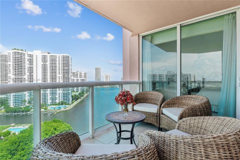 Condominio en venta en Aventura, Florida, 2 dormitorios, 149.57 m2 № 1292672 - foto 6