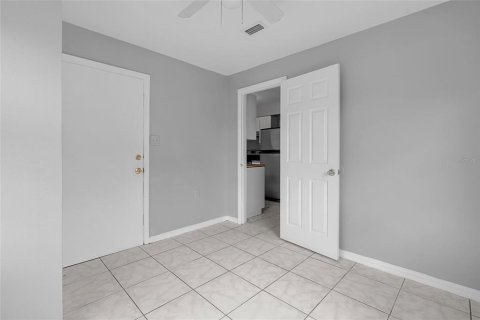 Casa en venta en Orlando, Florida, 5 dormitorios, 120.22 m2 № 1387676 - foto 11