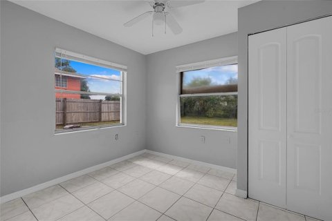 Casa en venta en Orlando, Florida, 5 dormitorios, 120.22 m2 № 1387676 - foto 10