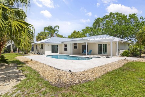 House in Tequesta, Florida 3 bedrooms, 166.95 sq.m. № 1093730 - photo 9