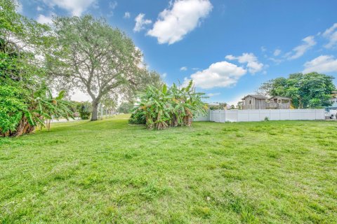 Casa en venta en Hutchinson Island South, Florida, 3 dormitorios, 125.98 m2 № 1093729 - foto 5