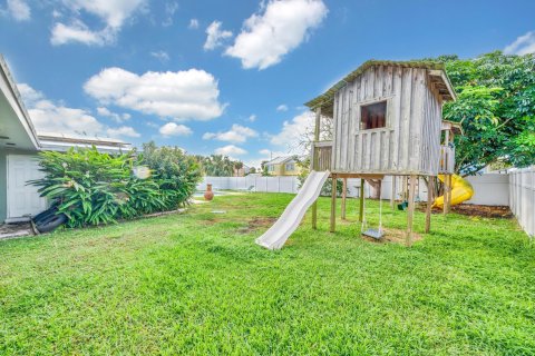 Villa ou maison à vendre à Hutchinson Island South, Floride: 3 chambres, 125.98 m2 № 1093729 - photo 7