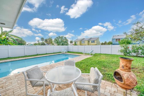 Villa ou maison à vendre à Hutchinson Island South, Floride: 3 chambres, 125.98 m2 № 1093729 - photo 13