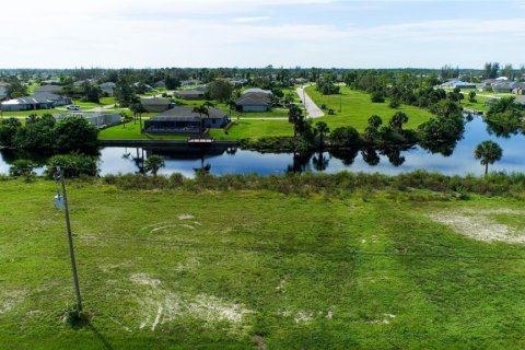 Купить земельный участок в Кейп-Корал, Флорида № 706451 - фото 12
