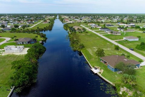 Купить земельный участок в Кейп-Корал, Флорида № 706451 - фото 17