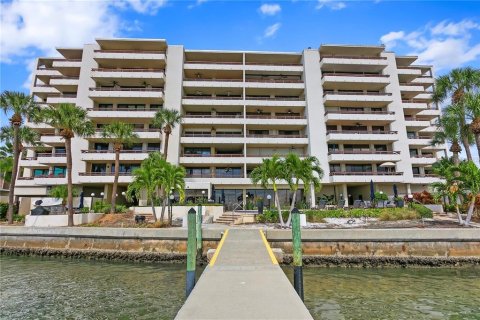 Condominio en venta en Tampa, Florida, 2 dormitorios, 170.48 m2 № 1396615 - foto 1