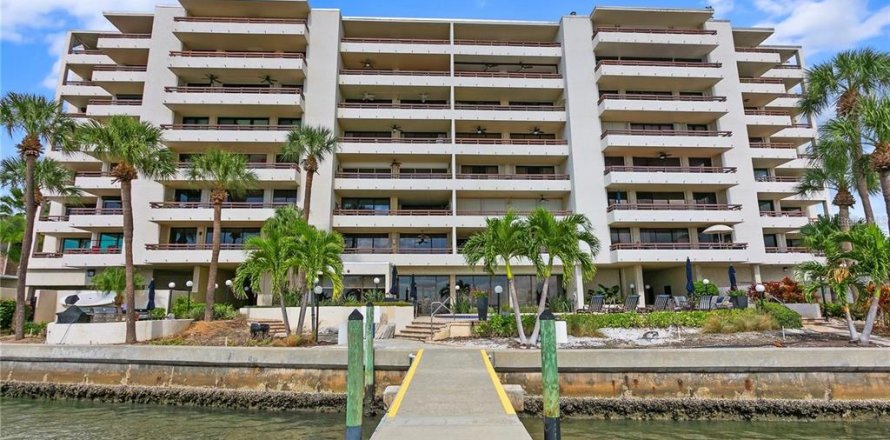 Condo in Tampa, Florida, 2 bedrooms  № 1396615