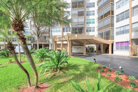 Condominio en venta en Pembroke Pines, Florida, 2 dormitorios, 107.77 m2 № 1348373 - foto 26