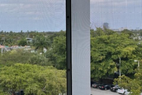 Condominio en venta en Miami, Florida, 2 dormitorios, 122.17 m2 № 1348408 - foto 2