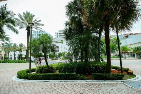 Condo in Miami Beach, Florida, 2 bedrooms  № 428315 - photo 24