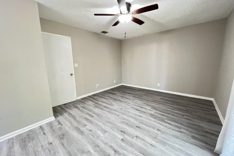 Apartment in Jacksonville, Florida 1 bedroom, 60.39 sq.m. № 863042 - photo 10