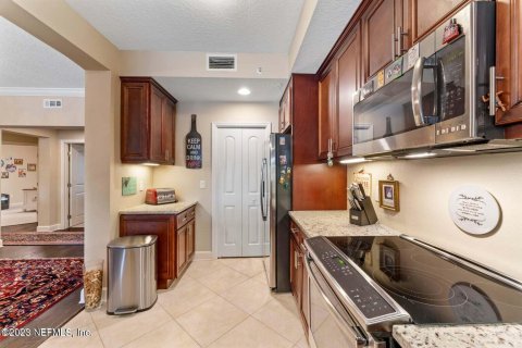 Condo in Jacksonville, Florida, 3 bedrooms  № 863079 - photo 21