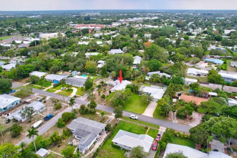 Casa en venta en Stuart, Florida, 3 dormitorios, 157.75 m2 № 1180208 - foto 8