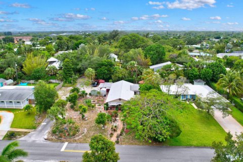 House in Stuart, Florida 3 bedrooms, 157.75 sq.m. № 1180208 - photo 12