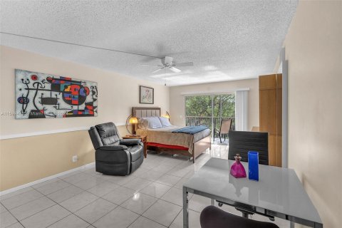 Copropriété à vendre à Pembroke Pines, Floride: 1 chambre, 47.75 m2 № 1217061 - photo 5