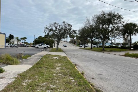 Propiedad comercial en venta en St. Lucie, Florida № 1372913 - foto 11