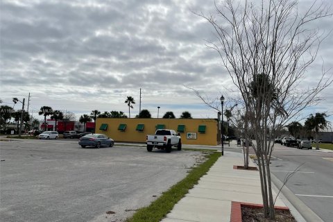 Propiedad comercial en venta en St. Lucie, Florida № 1372913 - foto 21