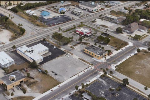 Commercial property in St. Lucie, Florida № 1372913 - photo 4