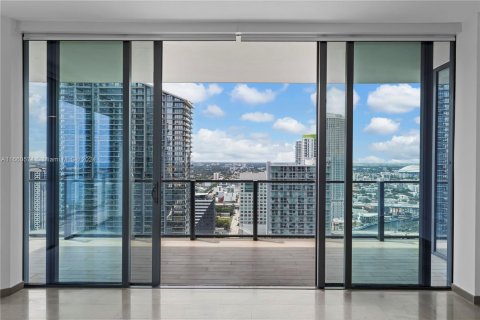 Condo in Miami, Florida, 2 bedrooms  № 1372613 - photo 8