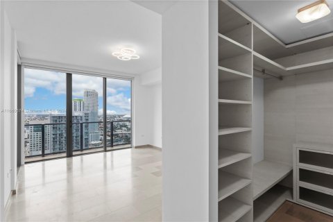 Condo in Miami, Florida, 2 bedrooms  № 1372613 - photo 15