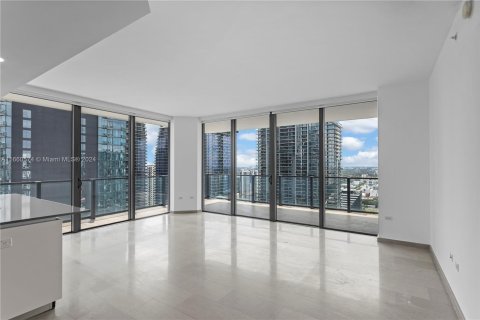 Condo in Miami, Florida, 2 bedrooms  № 1372613 - photo 6