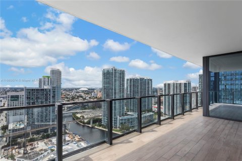 Condo in Miami, Florida, 2 bedrooms  № 1372613 - photo 4