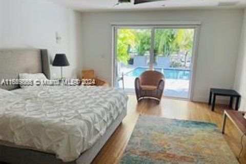 Casa en venta en North Miami Beach, Florida, 4 dormitorios, 224.82 m2 № 1372612 - foto 11