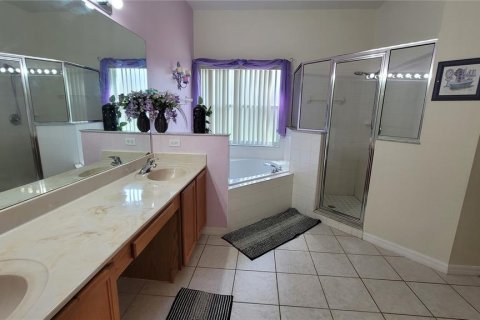 Casa en alquiler en Kissimmee, Florida, 4 dormitorios, 187.57 m2 № 1396666 - foto 25