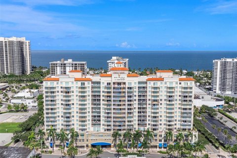 Condo in Fort Lauderdale, Florida, 1 bedroom  № 1325755 - photo 1