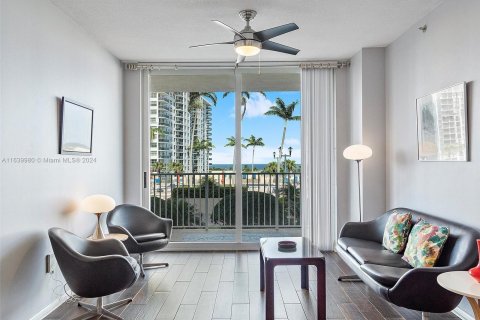 Condo in Fort Lauderdale, Florida, 1 bedroom  № 1325755 - photo 2