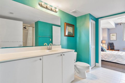 Condo in Fort Lauderdale, Florida, 1 bedroom  № 1325755 - photo 10