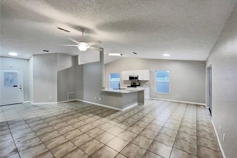 Villa ou maison à vendre à Kissimmee, Floride: 4 chambres, 140.47 m2 № 1334688 - photo 19