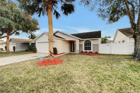 Villa ou maison à vendre à Kissimmee, Floride: 4 chambres, 140.47 m2 № 1334688 - photo 6