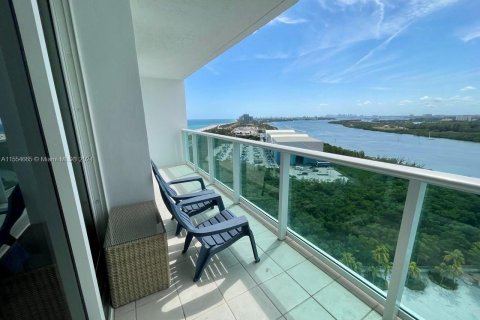 Copropriété à vendre à Sunny Isles Beach, Floride: 2 chambres, 126.07 m2 № 1099275 - photo 21