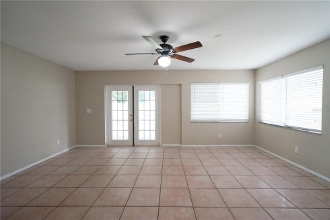 Casa en venta en Pinellas Park, Florida, 3 dormitorios, 196.02 m2 № 1326757 - foto 25