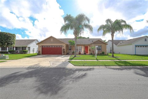 House in Kissimmee, Florida 4 bedrooms, 162.02 sq.m. № 1326720 - photo 14