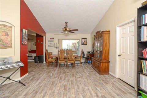 House in Kissimmee, Florida 4 bedrooms, 162.02 sq.m. № 1326720 - photo 28