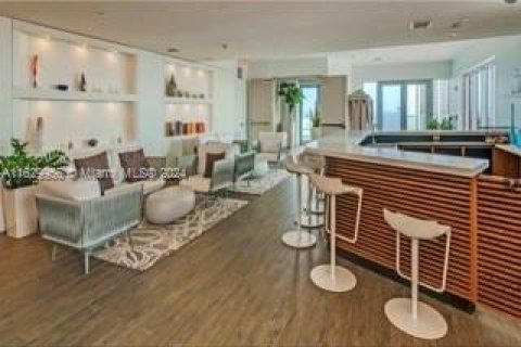 Copropriété à vendre à Hallandale Beach, Floride: 2 chambres, 96.34 m2 № 1290734 - photo 27