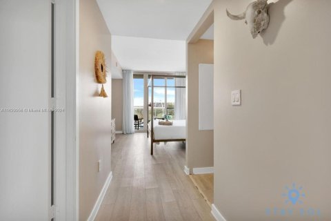 Copropriété à vendre à Hallandale Beach, Floride: 2 chambres, 96.34 m2 № 1290734 - photo 16