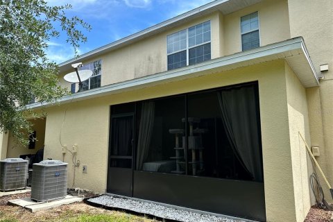 Townhouse in Kissimmee, Florida 3 bedrooms, 170.1 sq.m. № 447362 - photo 12