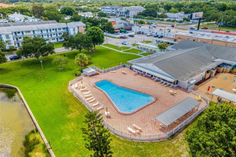 Condo in Saint Petersburg, Florida, 1 bedroom  № 1342045 - photo 3