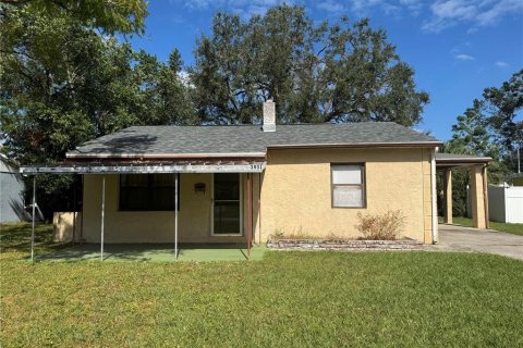 House in Tampa, Florida 2 bedrooms, 121.05 sq.m. № 1430619 - photo 1